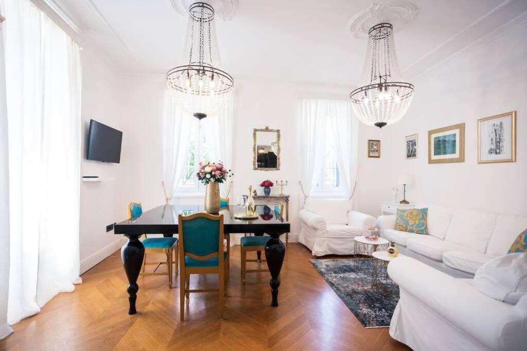 Luxurious Apartment Bella Lux In City Center With Free Parking Included! スプリト エクステリア 写真