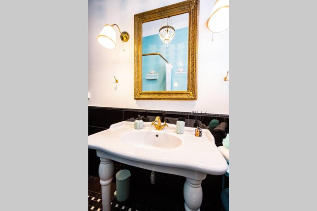 Luxurious Apartment Bella Lux In City Center With Free Parking Included! スプリト エクステリア 写真